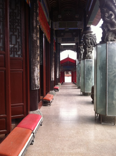 显应宫泥塑像景点图片