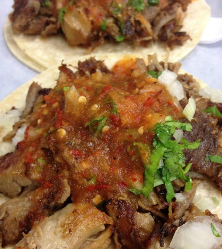 Mercado & Taqueria De Amigos