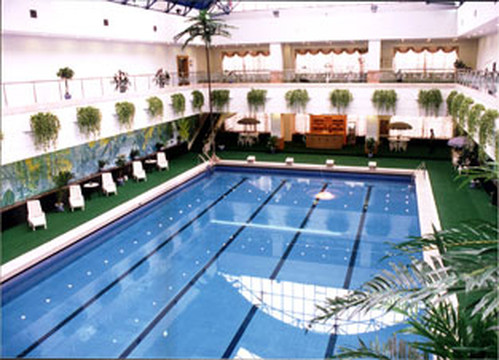 格林大饭店主图