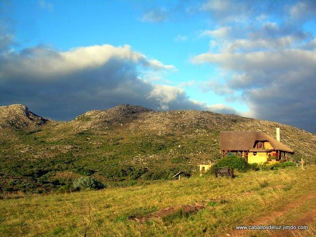Caballos De Luz-Rocha必去景点