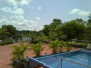 Tripvillas at Aadithyaa Resorts Lakeside主图