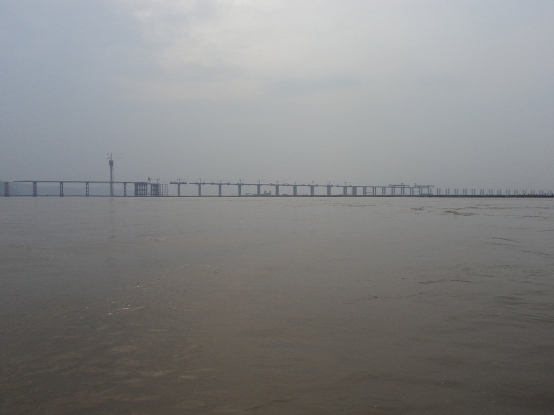 “黄河母亲”塑像-郑州市必去景点