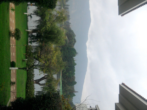 云南滇池温泉花园国际大酒店主图