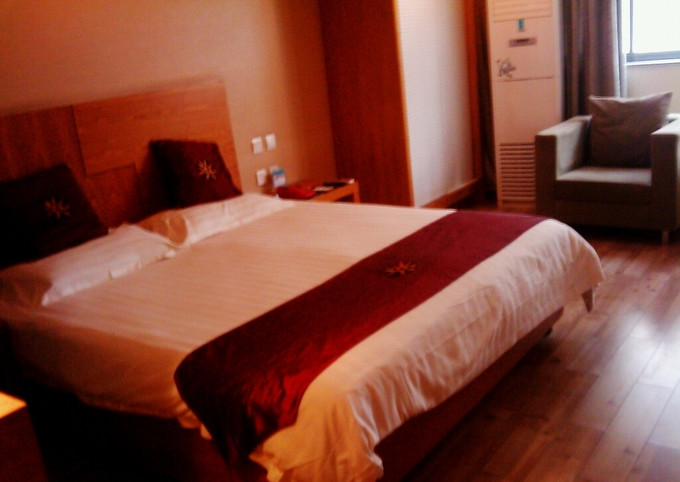 加州公寓酒店主图