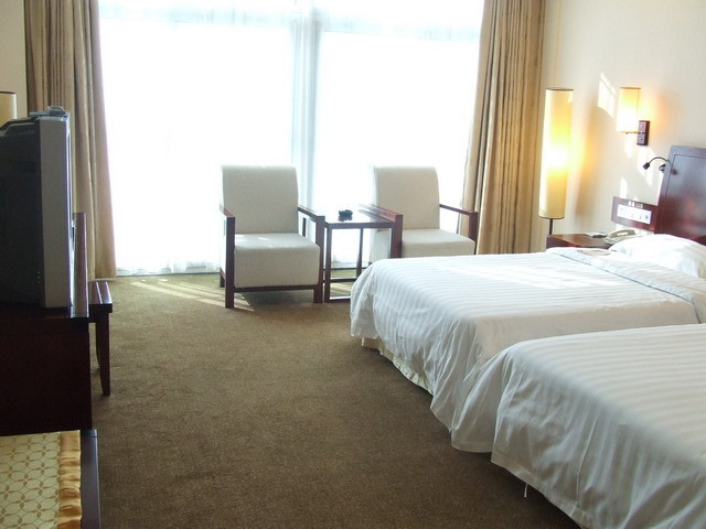 京东第一温泉度假村主图