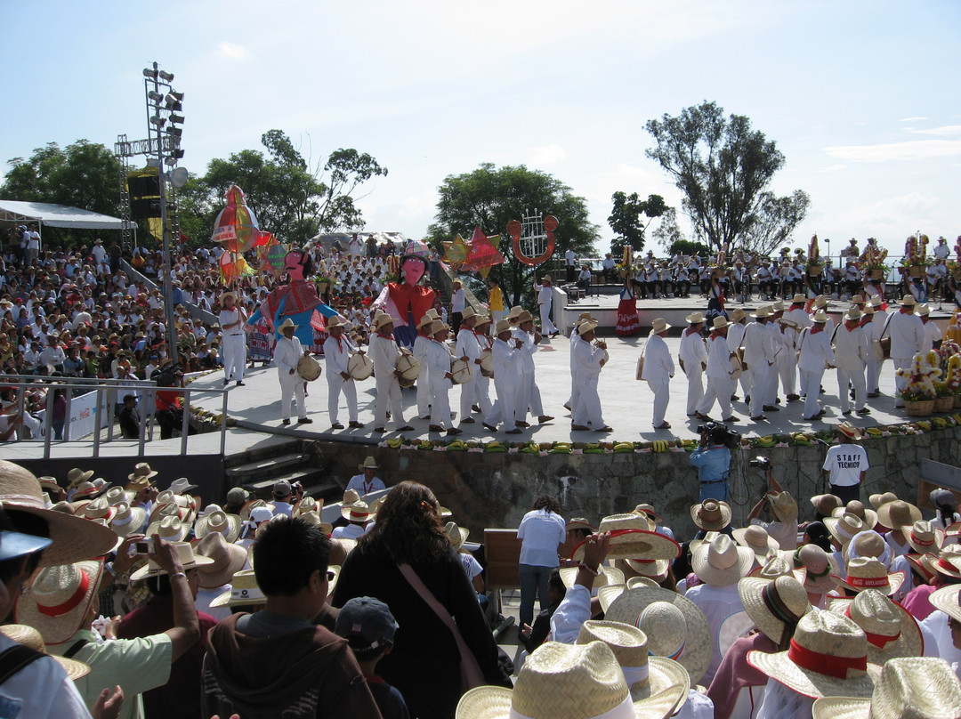 Auditorio Guelaguetza-瓦哈卡必去景点