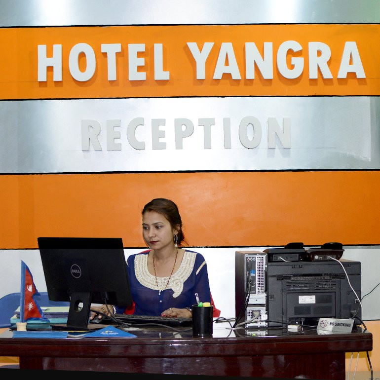 OYO 698 Hotel Yangra