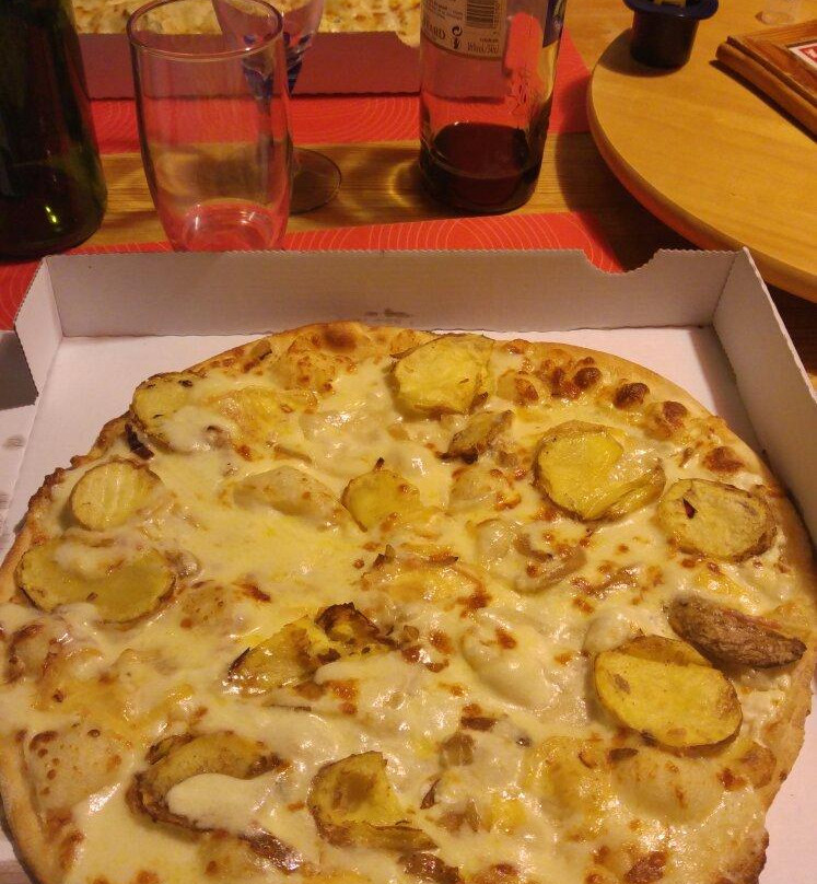 Guer餐馆和美食-Lazzaro Pizza