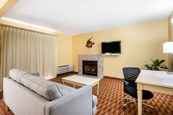 Quality Inn and Suites Capitola By the Sea主图