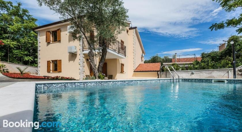 Apartments Villa Diamant with Pool & Whirlpool