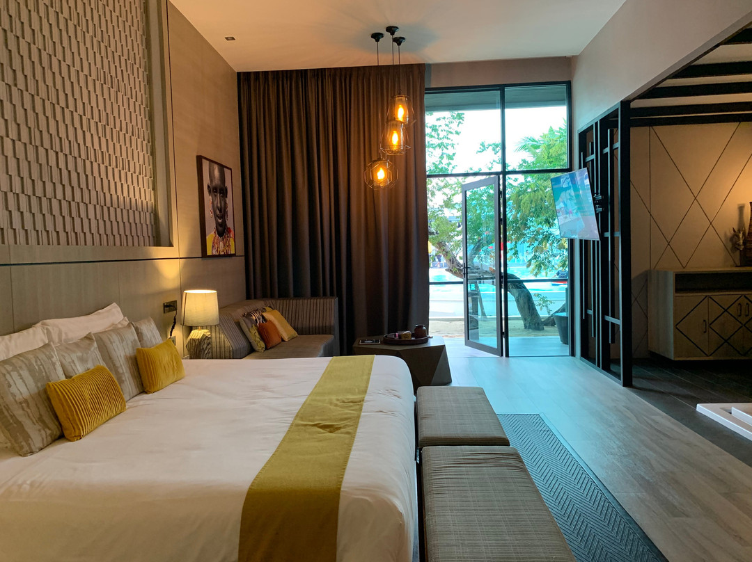 The Gems Mining Pool Villa Pattaya主图