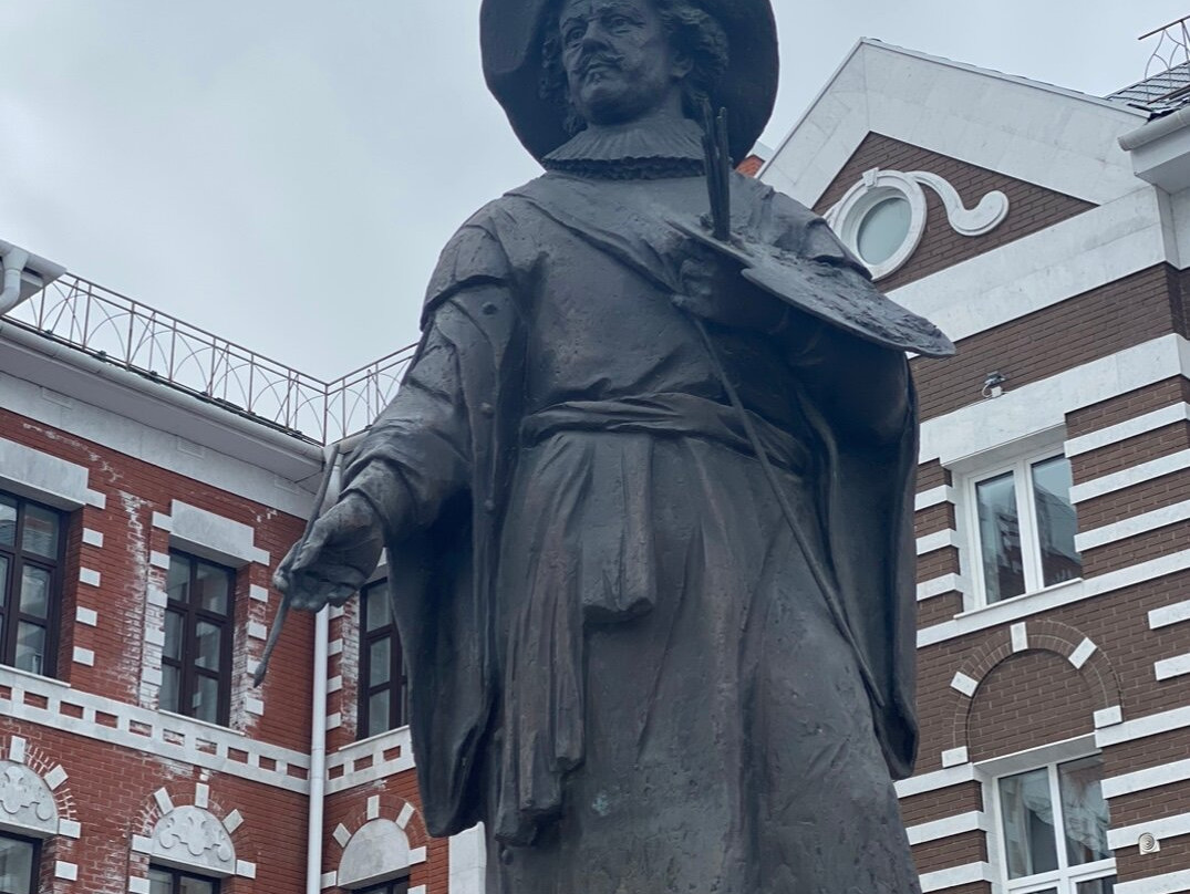 Monument to Rembrandt-Yoshkar-Ola必去景点