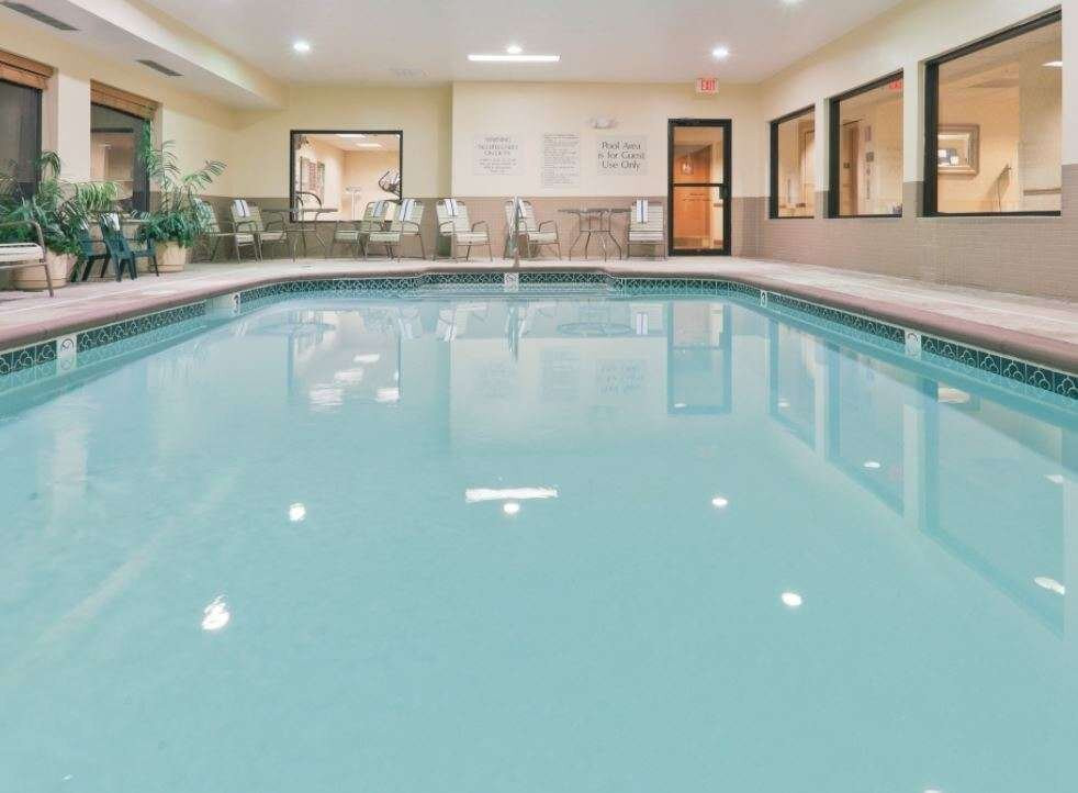 波塔吉呗盟套房酒店