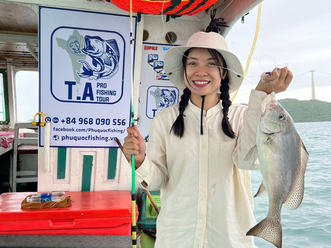 Deep Sea Fishing in Phu Quoc-富国岛必去景点