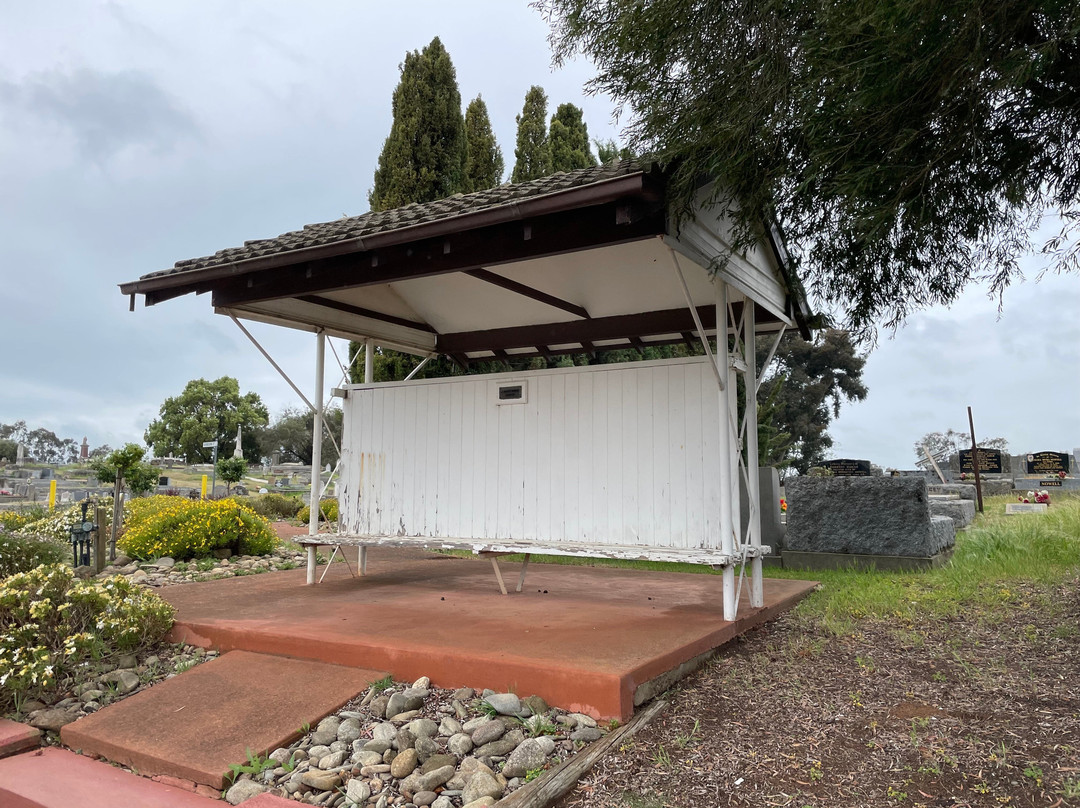 Shepparton Cemetery-谢珀顿必去景点