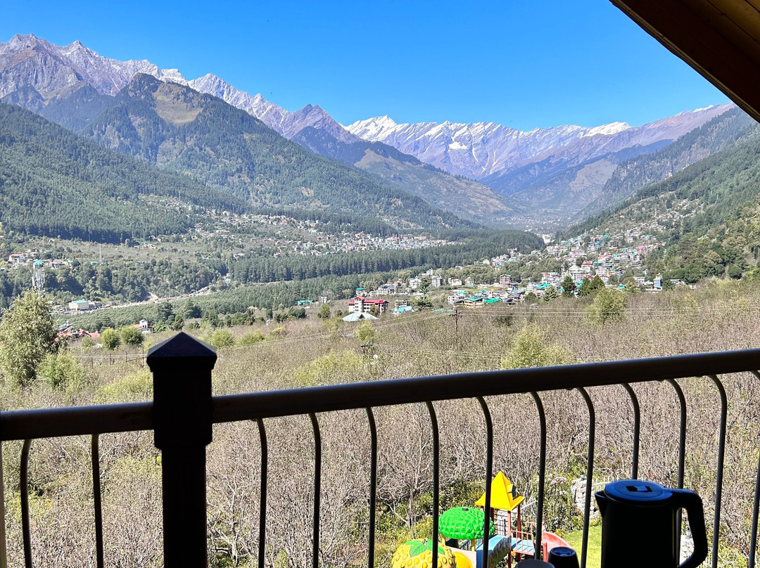 The Whitestone Resorts主图