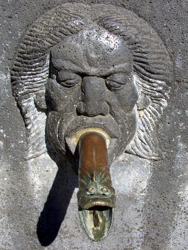 Zwentibold Brunnen, in Bad Münstereifel.-巴德明斯特赖费尔必去景点