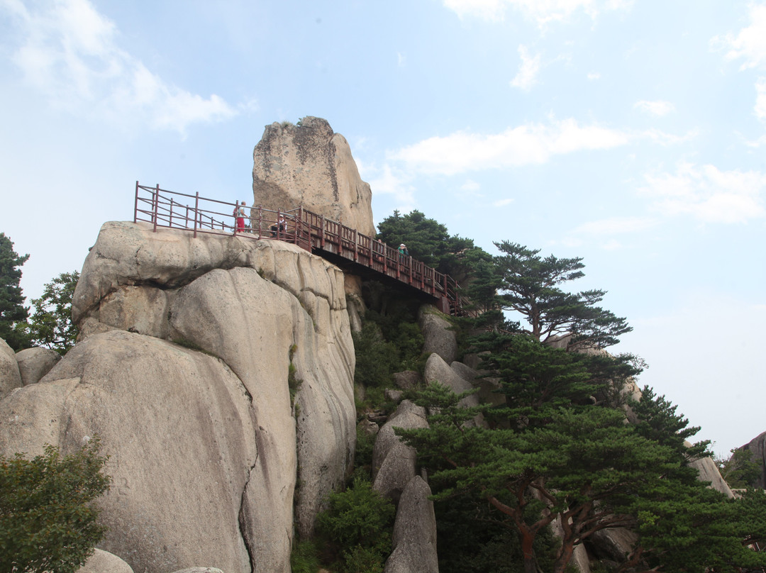 Ulsanbawi Rock景点图片