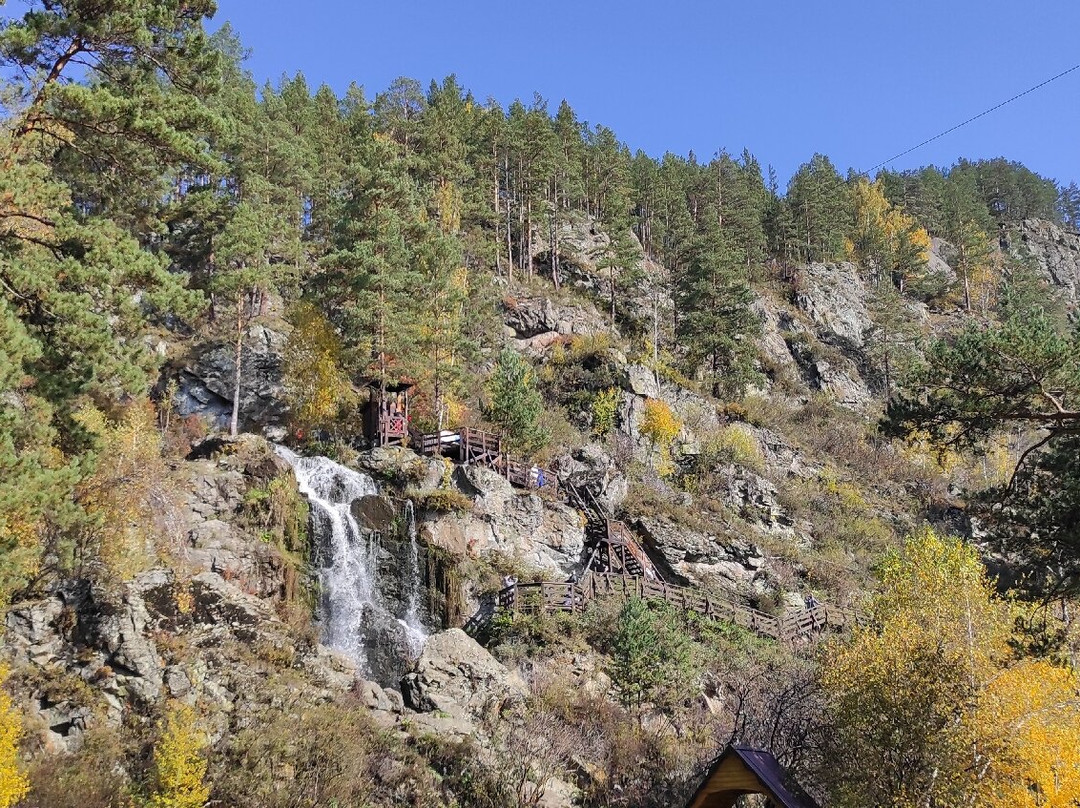 Kamyshlinskiy Waterfall景点图片