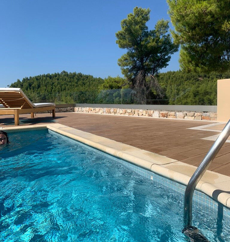 Alonissos Beach Bungalows & Suites Hotel主图