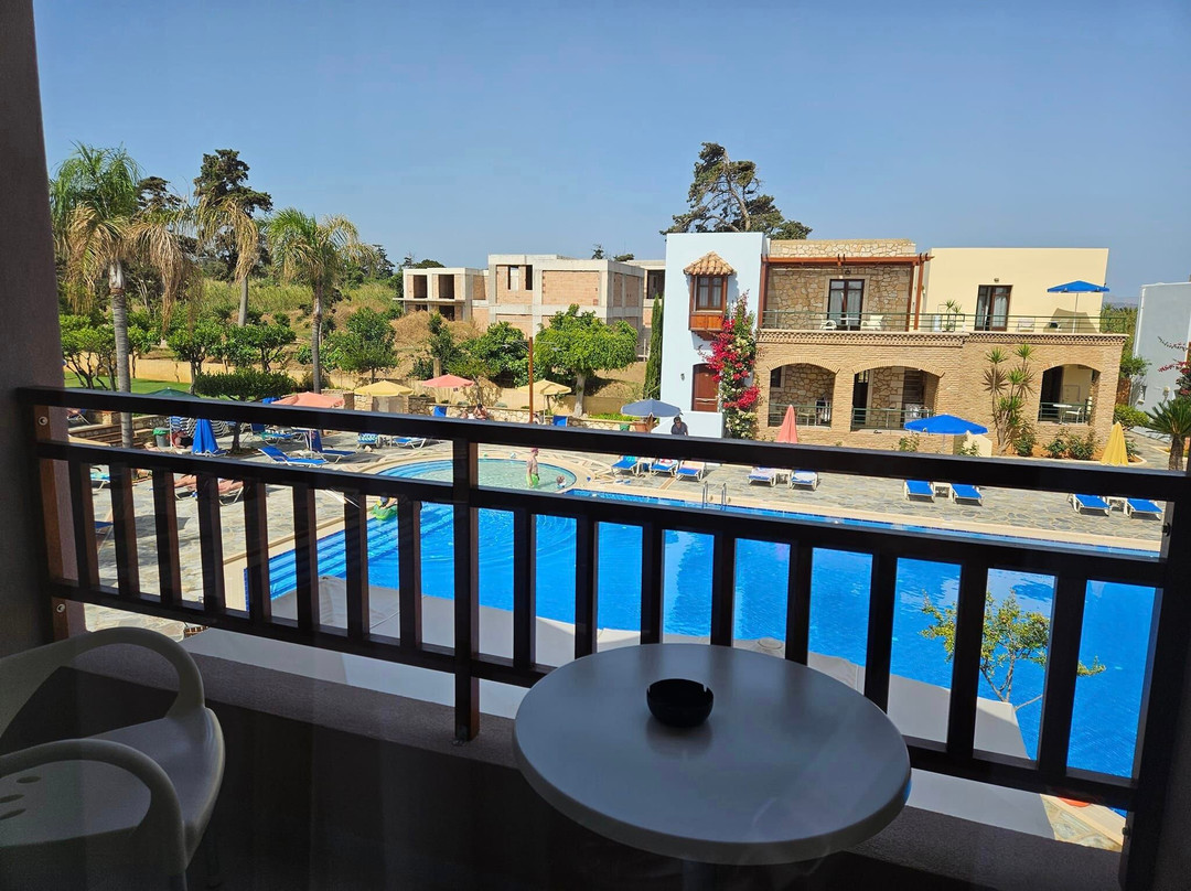 Omega Platanias Hotel主图