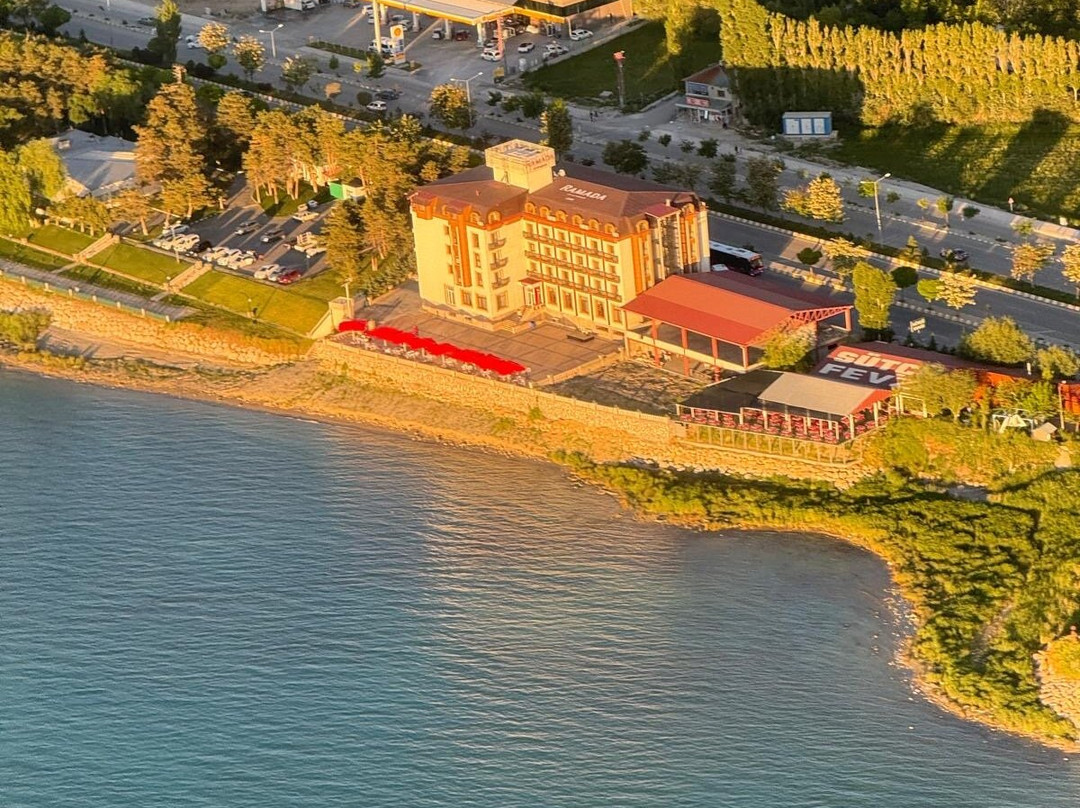 Ramada by Wyndham Van主图