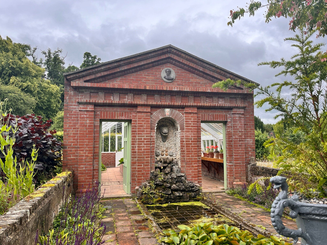 The Steam Museum & Lodge Park Walled Garden-基尔代尔必去景点