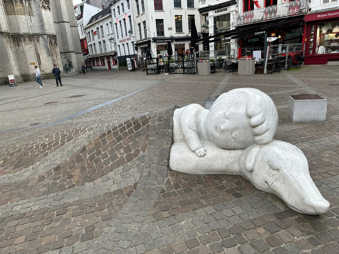 Nello & Patrasche Statue-安特卫普必去景点