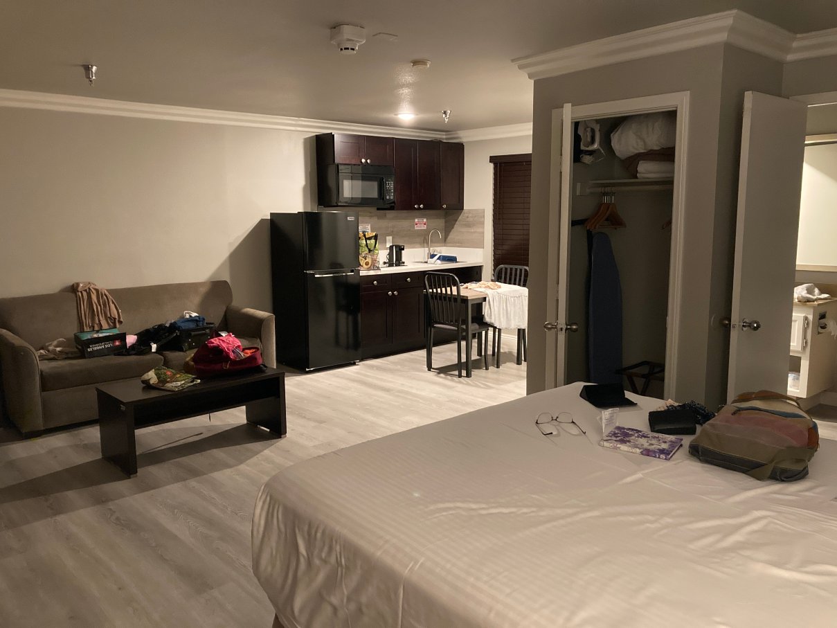 亚历克西斯公园全套房度假酒店-客卧