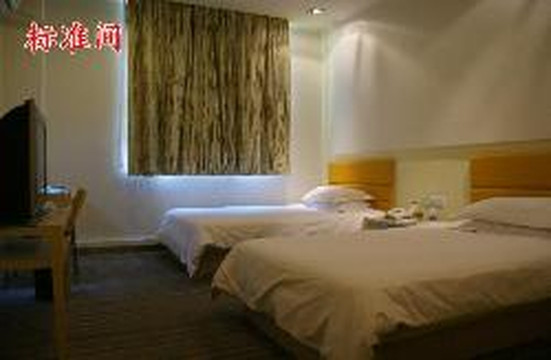 银座精宿酒店（济南泺源大街泉城广场宽厚里店）主图