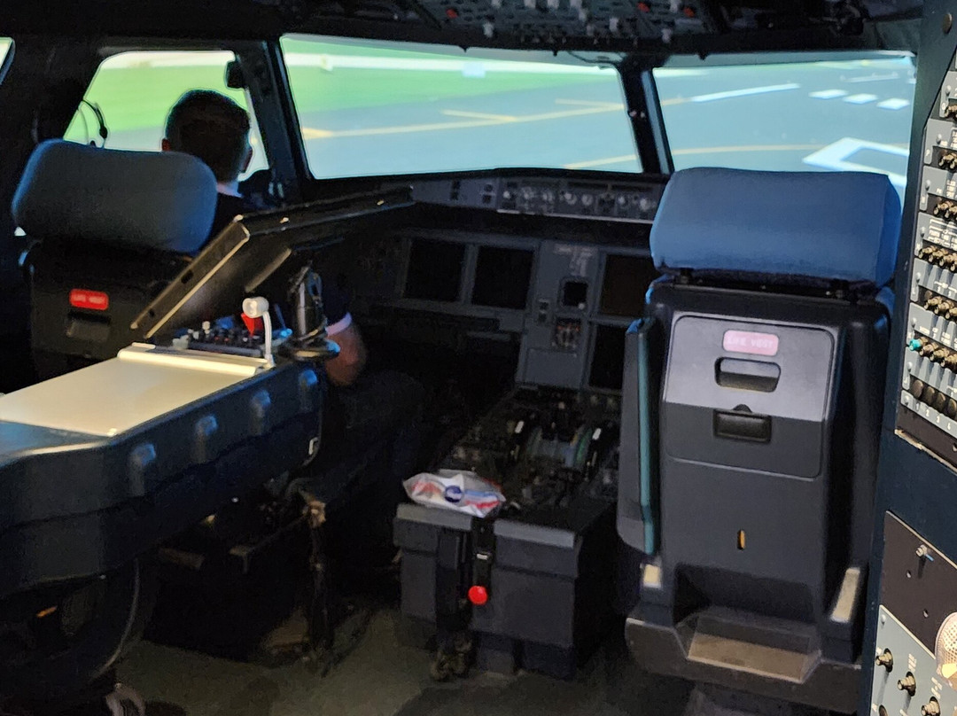 Full Flight Simulator Paris景点图片