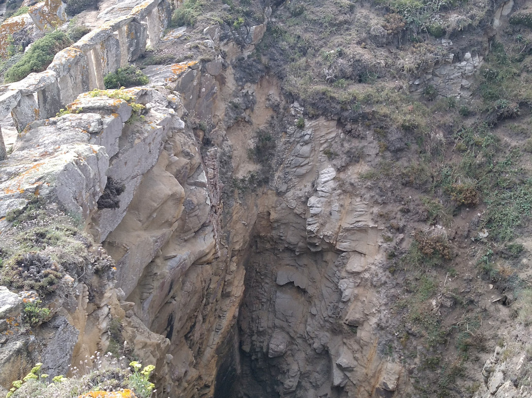 O Burato Do Inferno-Ons Island必去景点