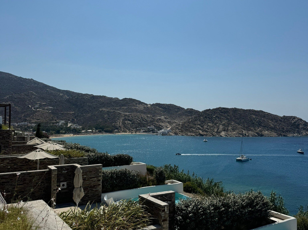 Ios Grand Pool Suites主图