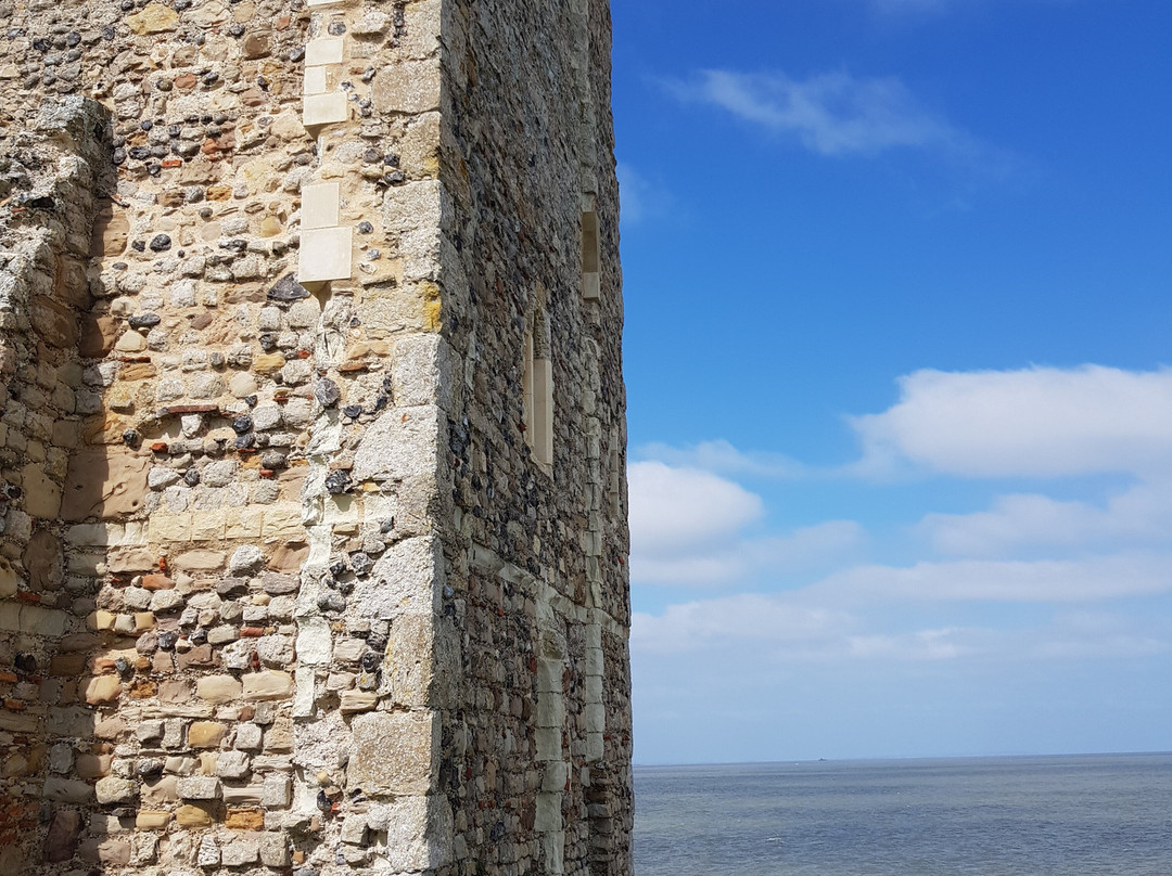 Reculver Towers and Roman Fort景点图片