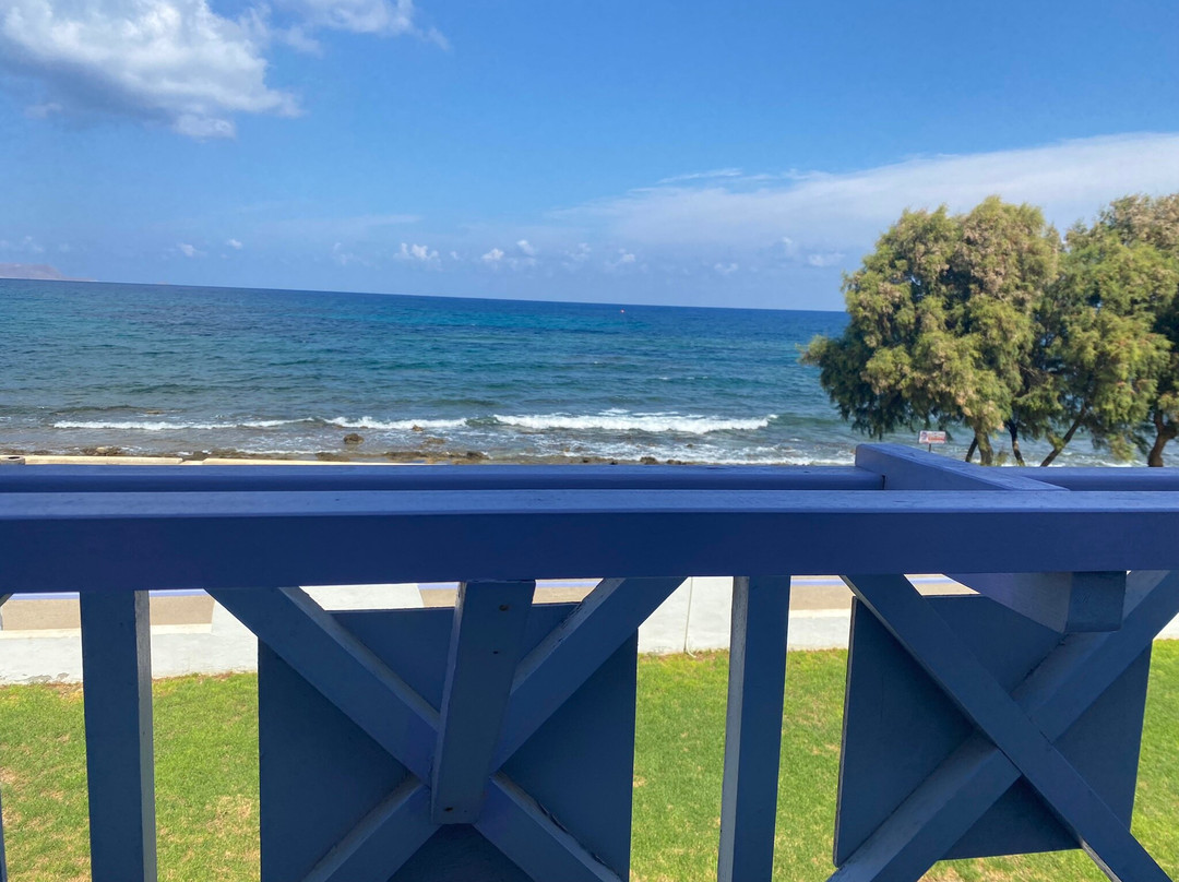 Serita Beach Hotel主图