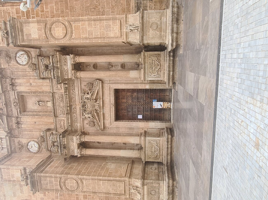 Catedral de Almeria景点图片