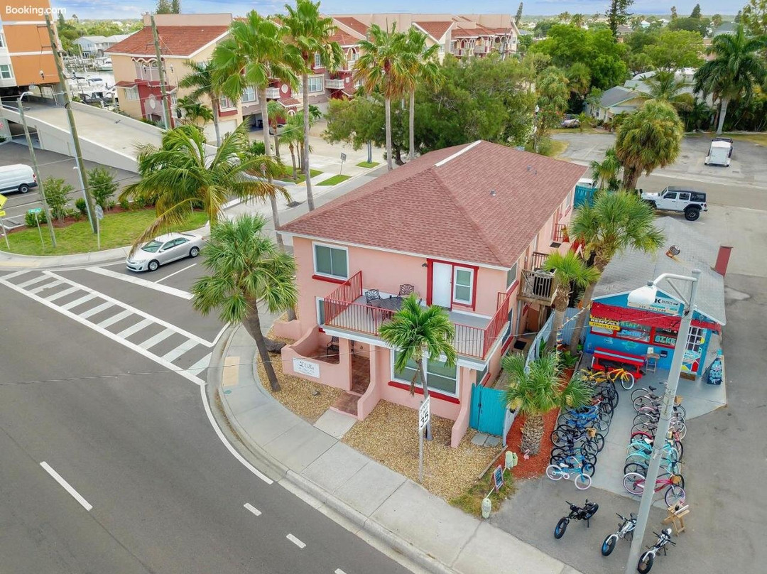 Villas At John's Pass