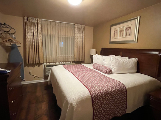 Abram Inn & Suites主图