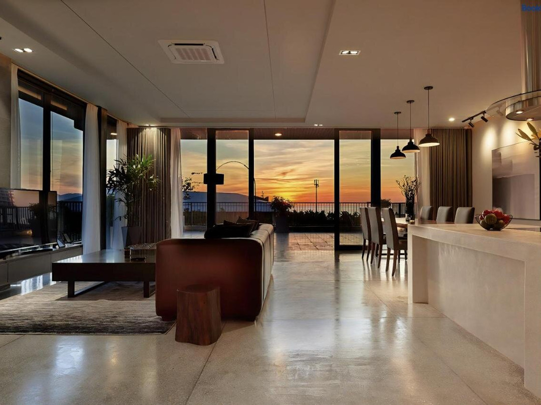 The Sense Apartment - Modern, Near My An Beach