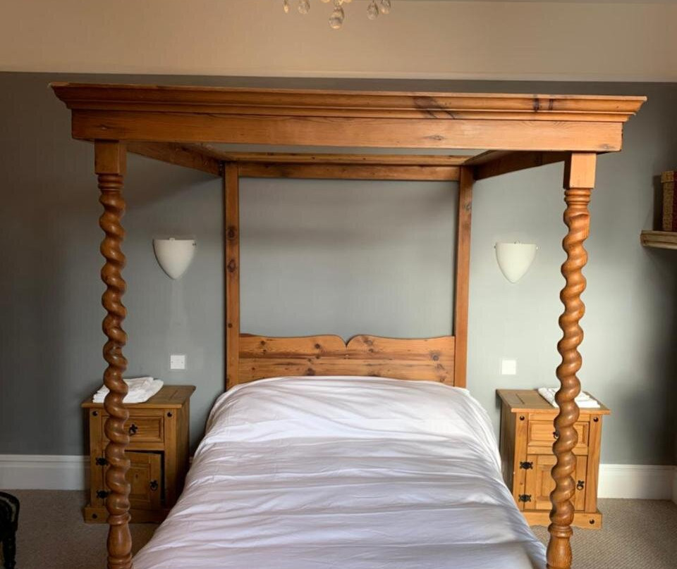 Lansdown House Bed & Breakfast