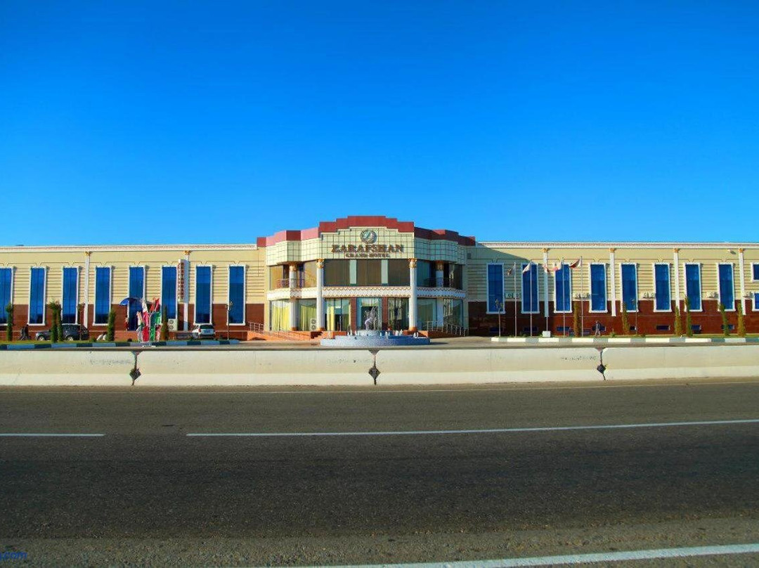Zarafshan Grand Hotel