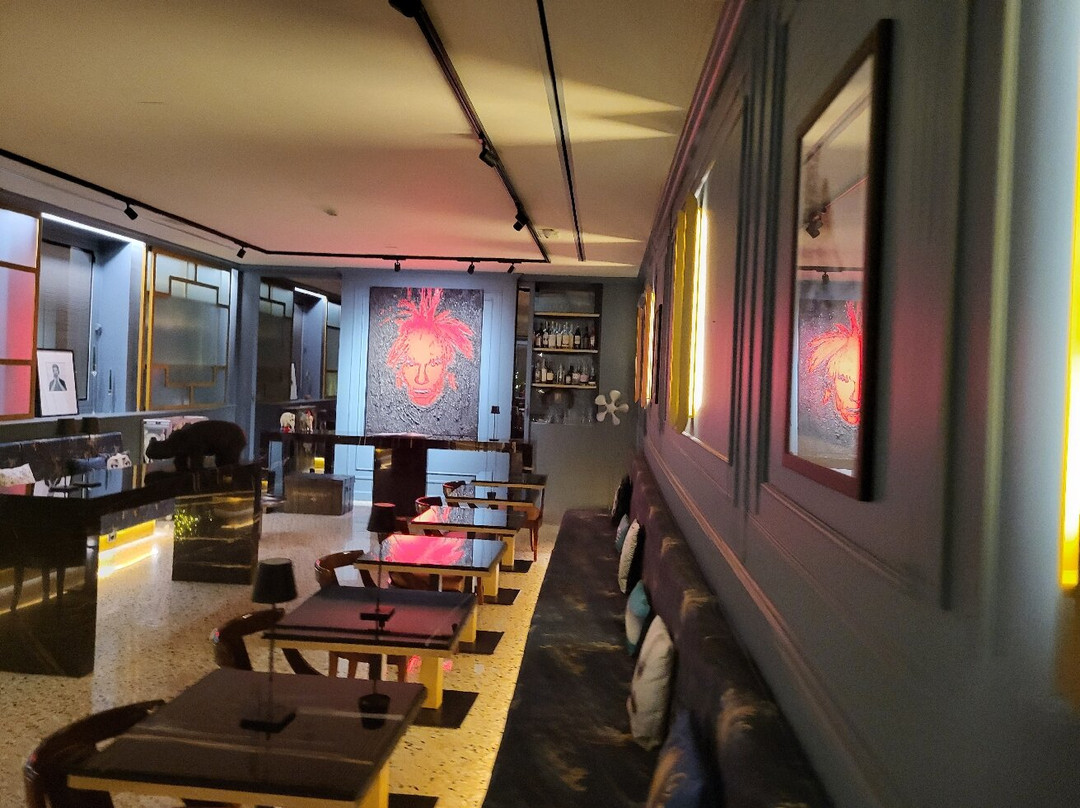 The Glam Boutique Hotel & Apt主图