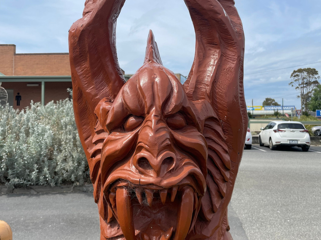 Bunyip Sculpture景点图片