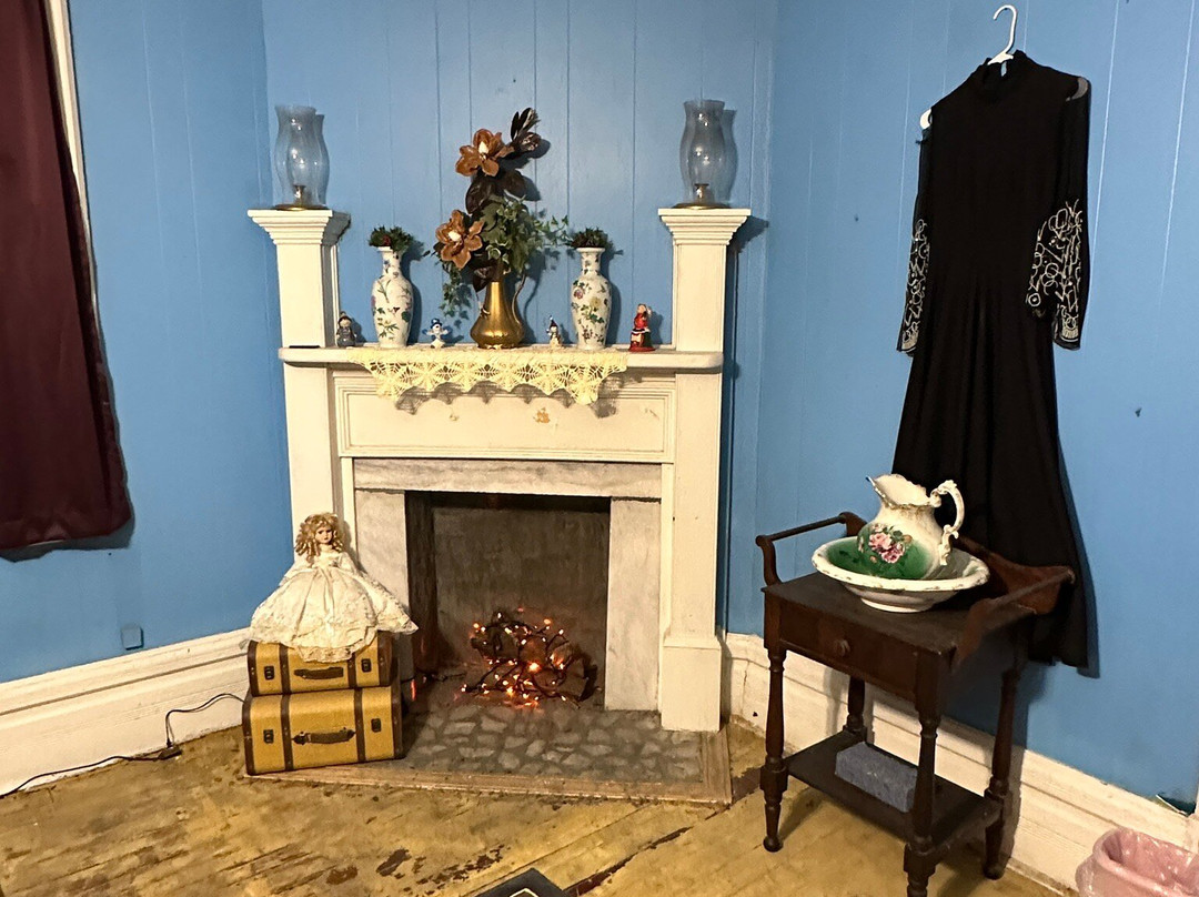 The Holliday House-Marion必去景点