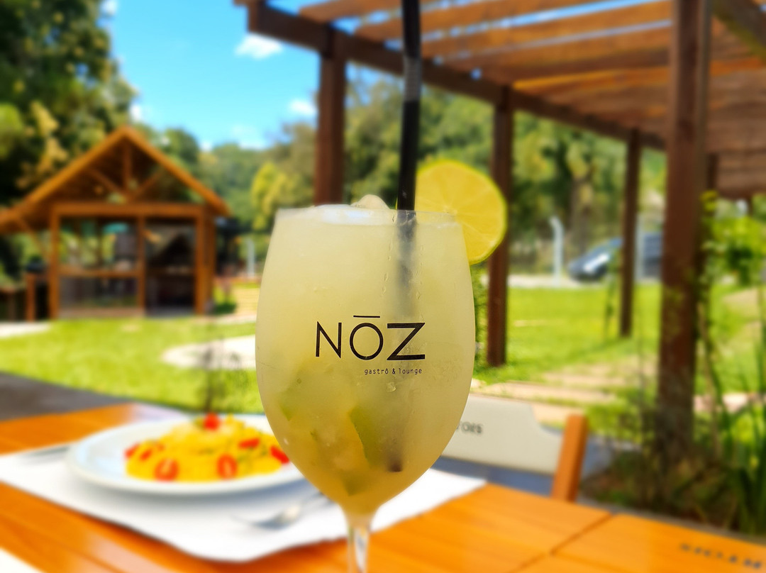 Noz Gastrô & Lounge