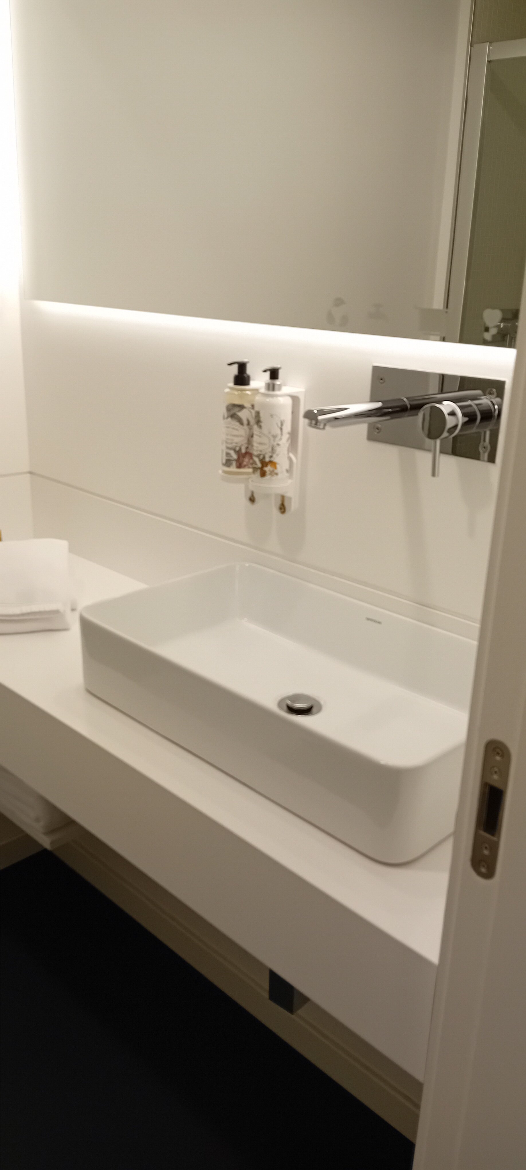 Canadiano Urban Nature Hotel-浴室