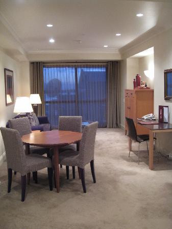 奥克兰传统酒店主图