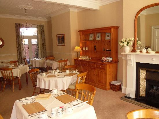 Courtfield Guest House主图