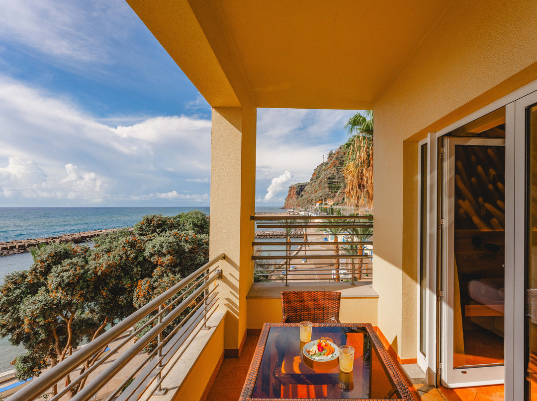 Calheta Beach主图