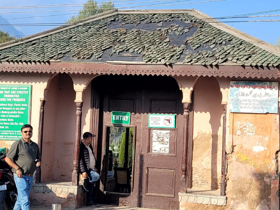 Mughal Gardens-斯利那加必去景点